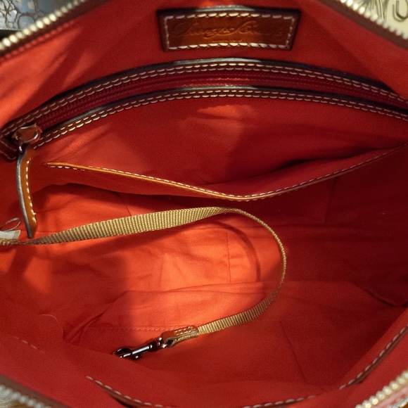 Dooney & Bourke - Picture 4 of 7